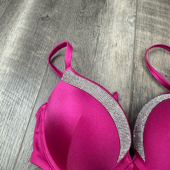 36C VS Magenta‎ Jewel Bikini Top - Picture 6 of 10